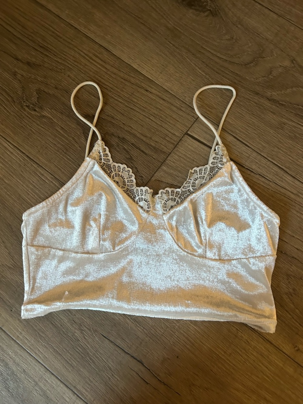 SHEIN White Velvet Lace Trim Bralette